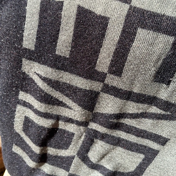 Fendi: Wool Scarf Vintage FENDI Mirrored - Picture 12 of 14